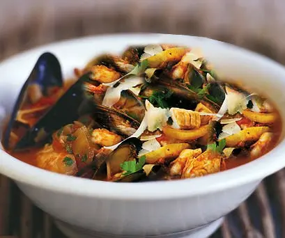 Pesci: La zuppa di pesce è una specialità genovese tra le più raffinate