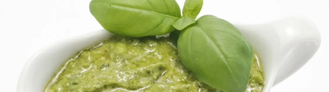 Pesto congelato per poterlo conservare ed avere pronto all'uso. Non storcete il naso perchè si può.