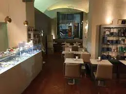 Douce Gambero Rosso lo promuove ma come pasticceria non come bar