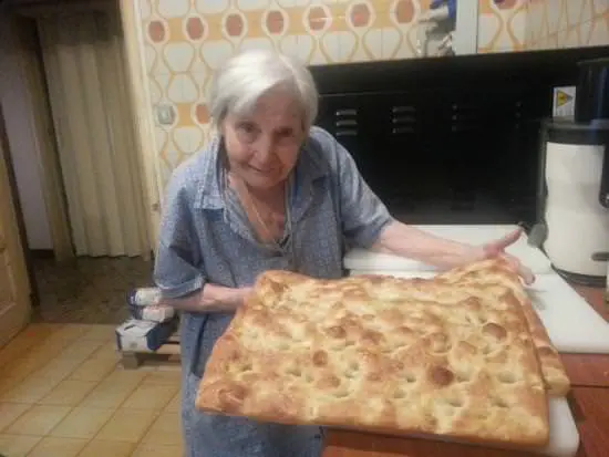 Home restaurant da Nonna Leo è un'esperienza gastronomica particolare: si mangia in casa.