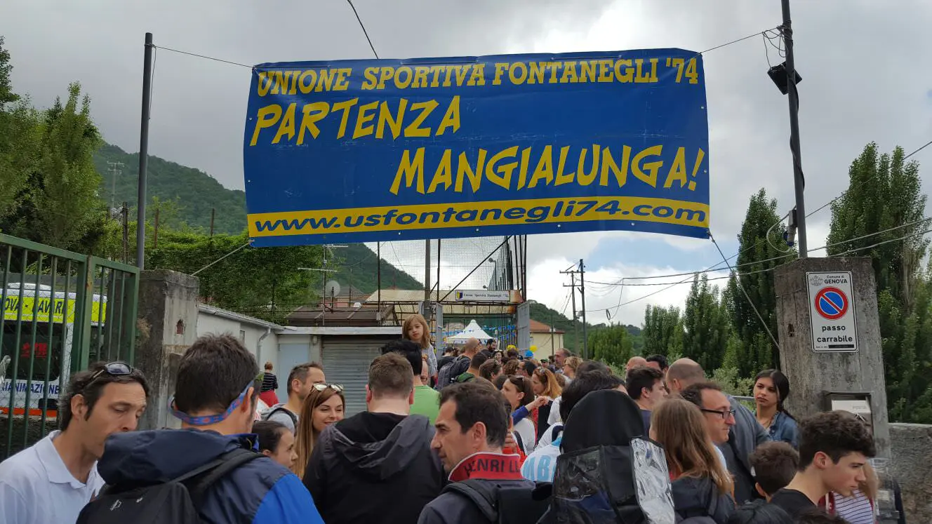 La mangialunga di Fontanegli è un appuntamento tradizionale di bevute e non solo.