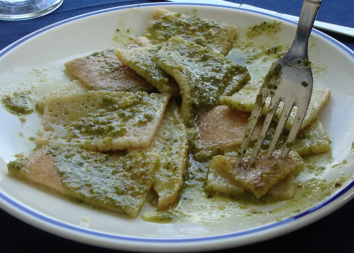 testaroli al pesto