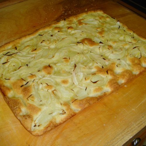 focaccia genovese, focaccia con le cipolle
